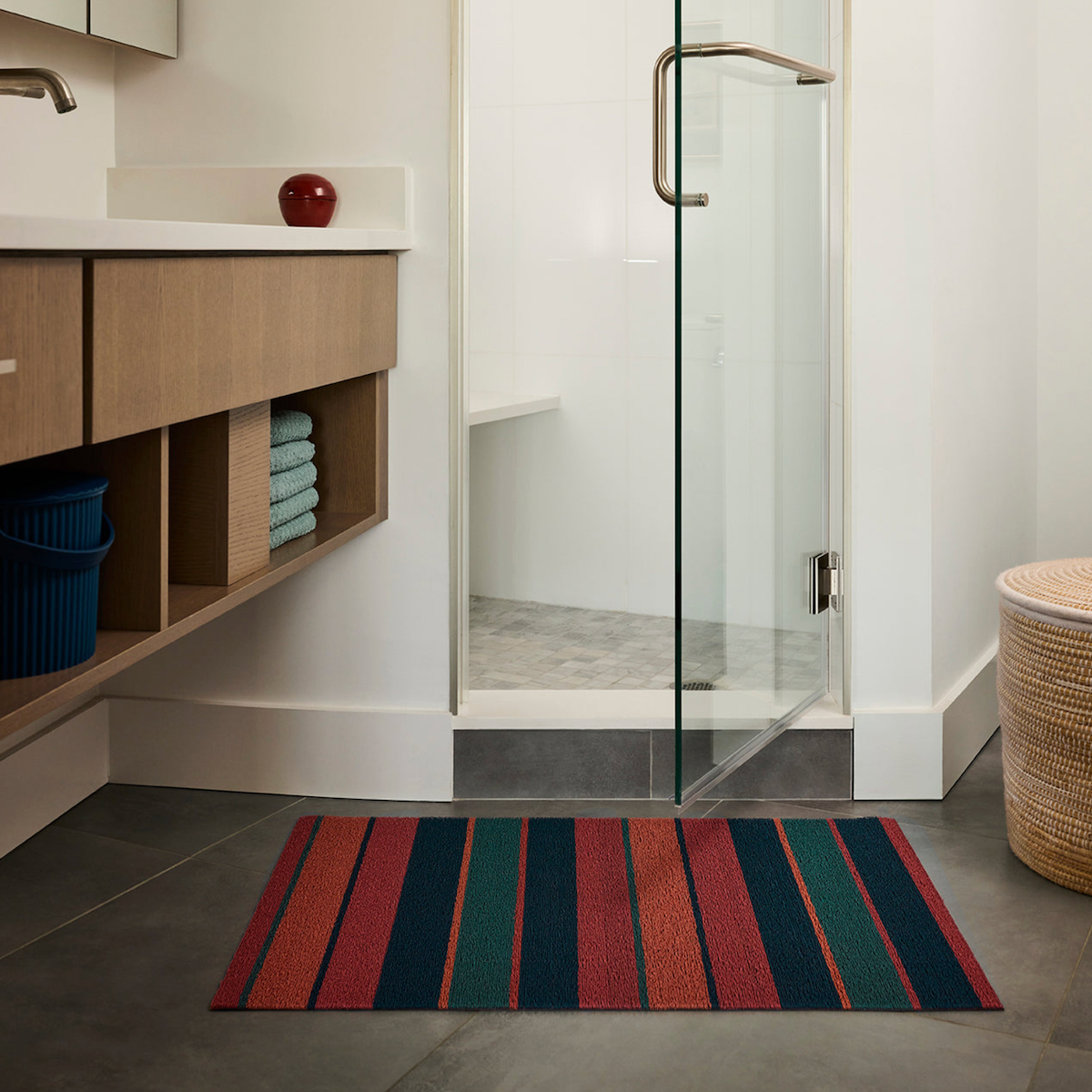 Utility 24x36 RASPBERRY Bolt Stripe Shag