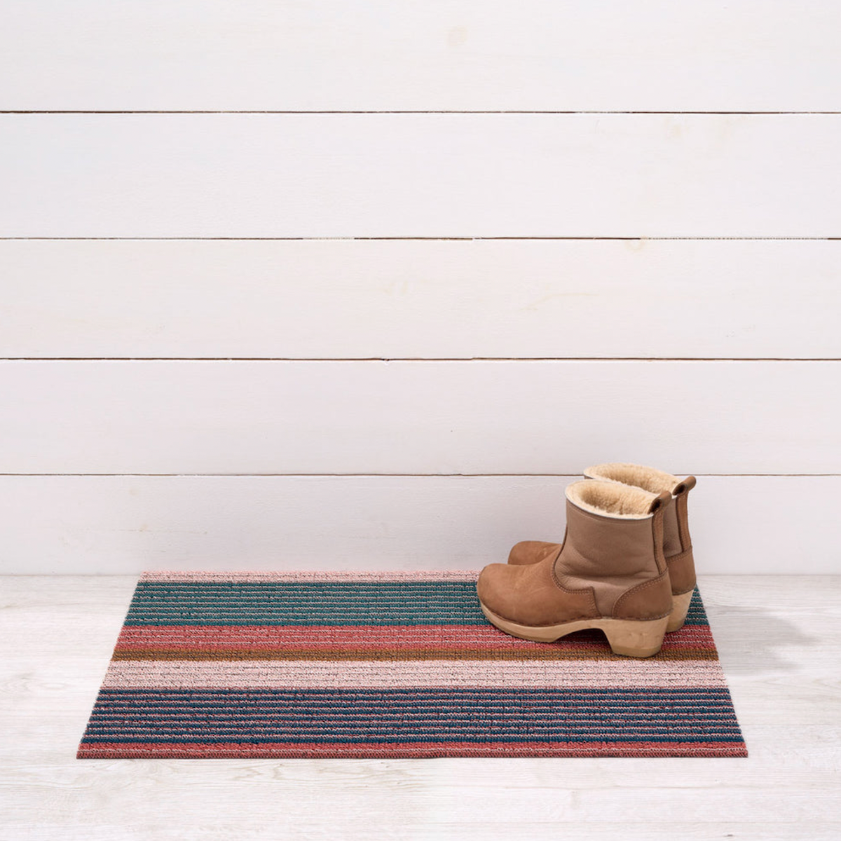 Doormat 18x28 RASPBERRY Pleat Stripe