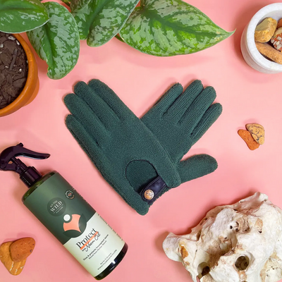 We The Wild Leaf Cleaning Gloves