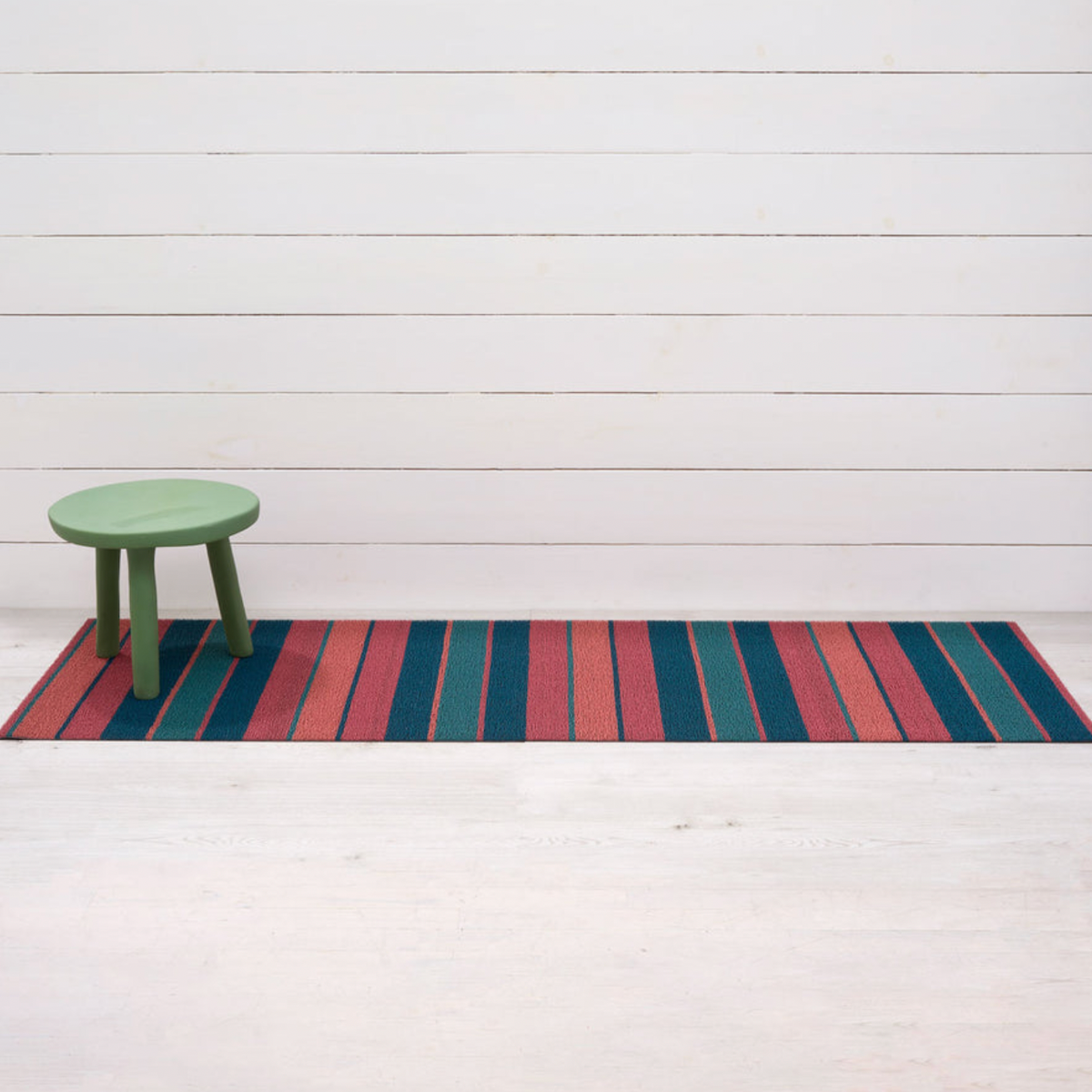 Runner 24x72/2x6 RASPBERRY Bolt Stripe Shag