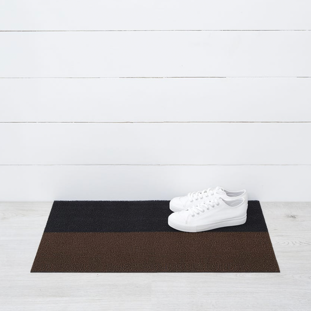 Doormat 18x28 MOCHA Even stripe Shag