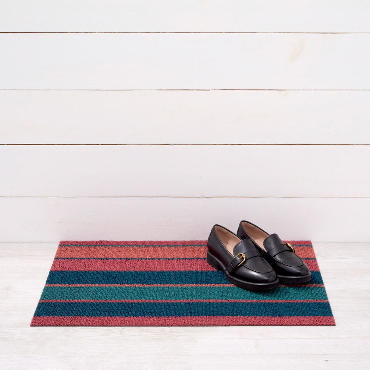 Doormat 18x28 RASPBERRY Bolt Stripe