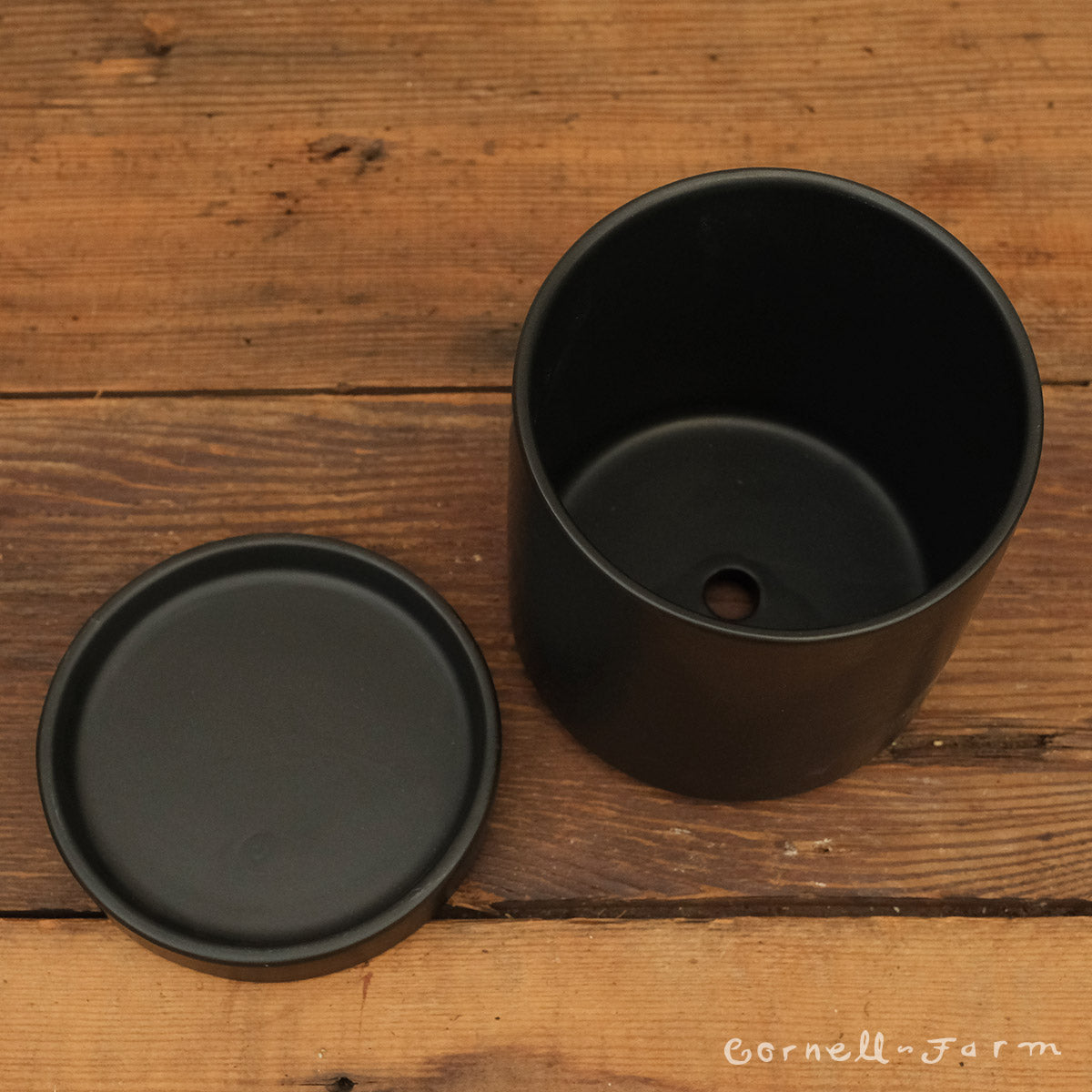 Romey Pot 5x5.75 Black