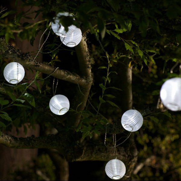 White Glow Solar String Lights